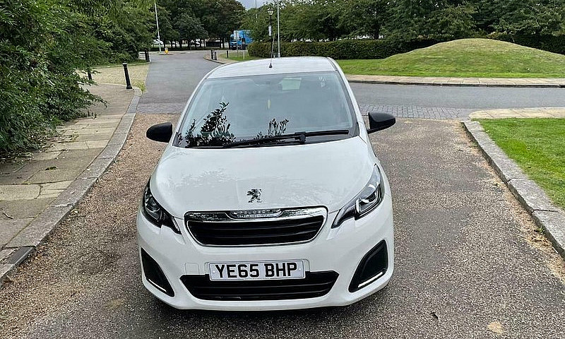 Peugeot 108 1.0 Petr...