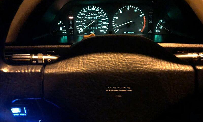 Mazda 323 ...