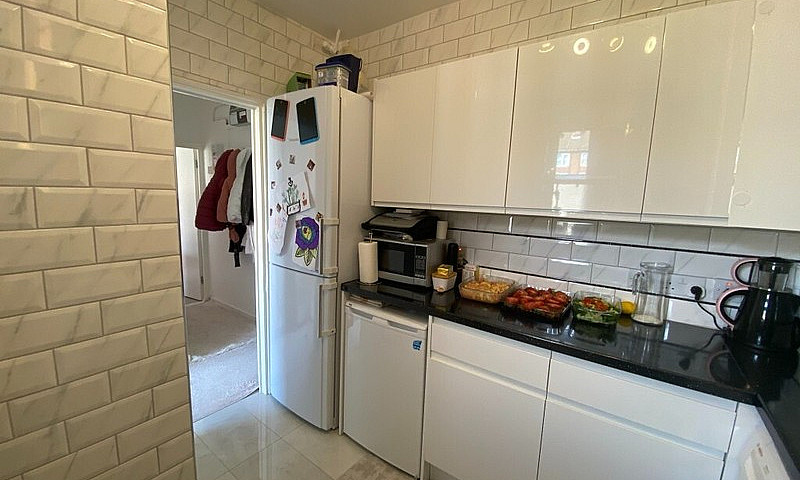2 Dbl Bed Immaculate...