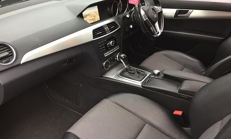 Mercedes-Benz, C Cla...