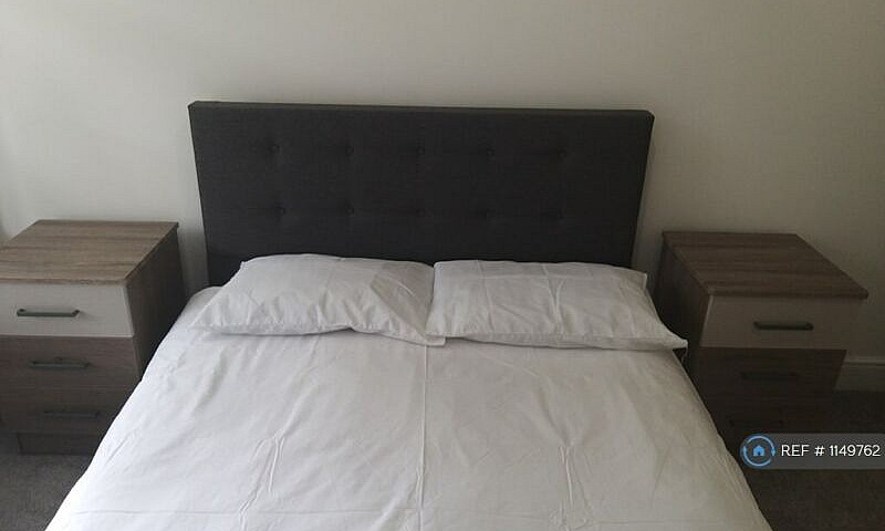 2 Bedroom Flat In Ki...