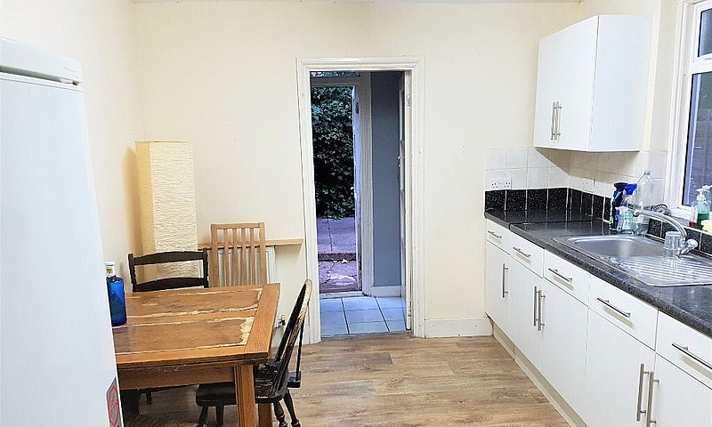 Spacious 3 Bedroom H...