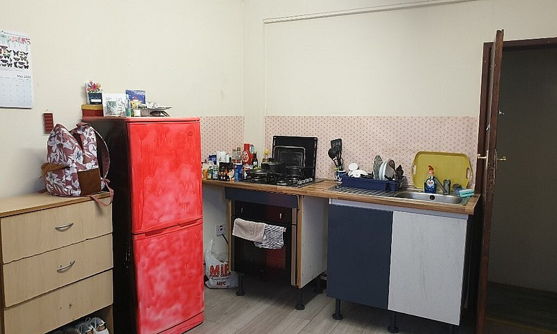 Large Studio Flat Fu...
