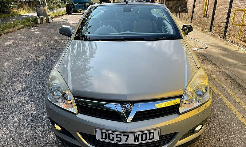 Vauxhall Astra Twint...