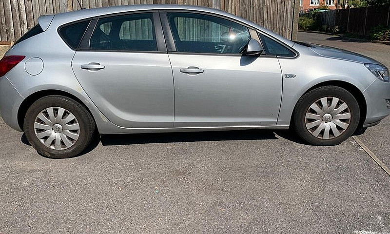 Vauxhall Astra Exclu...
