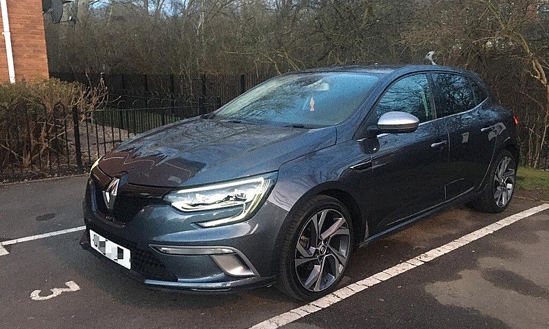 17 Renault Megane 1....