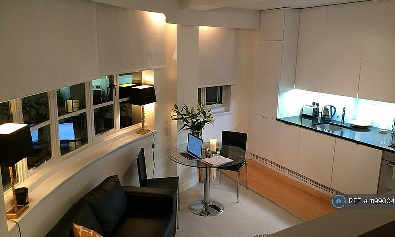 Studio Flat In Sloan...