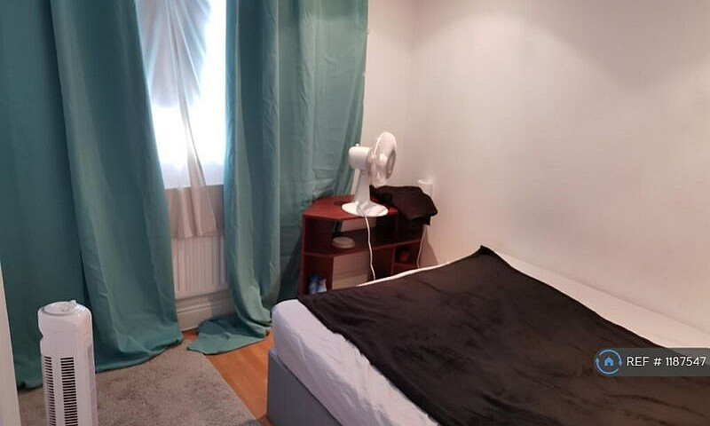 1 Bedroom In Grove R...