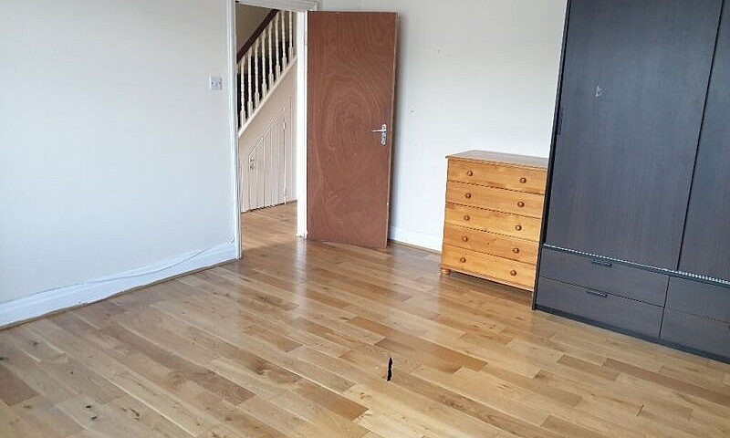 Preston Road Large D...