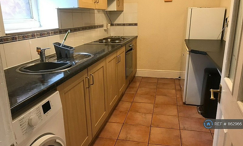 1 Bedroom House In H...