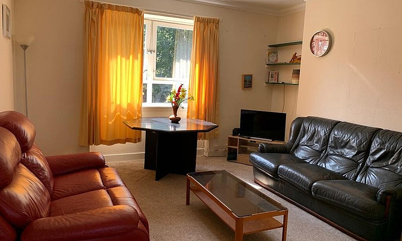 3 Double Bed Flat Ne...