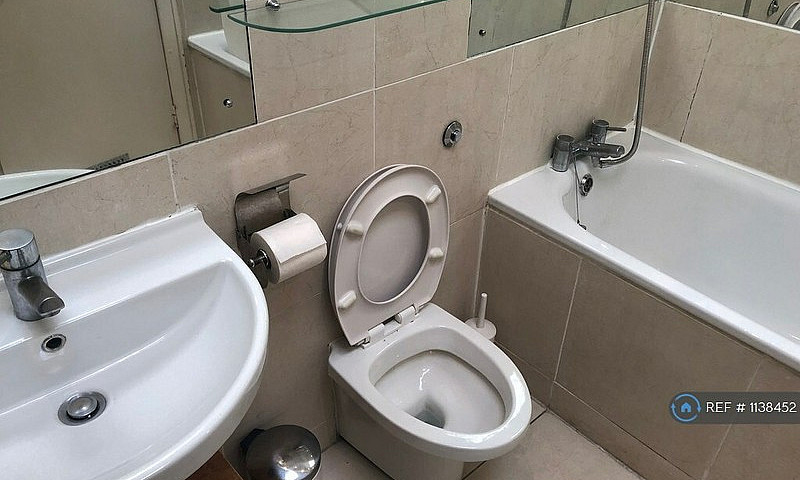 2 Bedroom Flat In Mo...