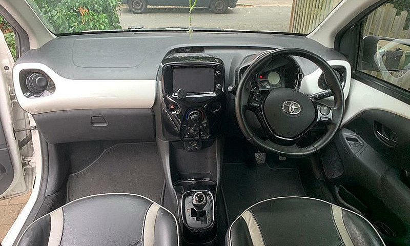 Toyota Aygo Limited ...