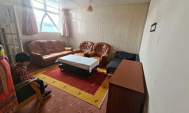 4 Bedroom Maisonette...
