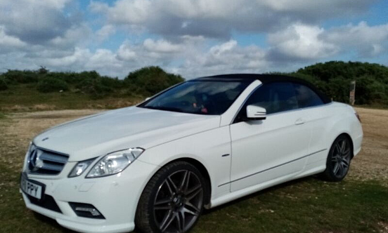 Mercedes-Benz E220 C...
