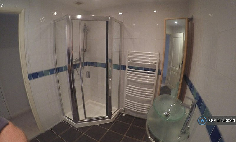1 Bedroom In Off Chr...