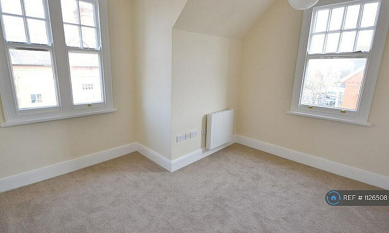 1 Bedroom Flat In Cr...