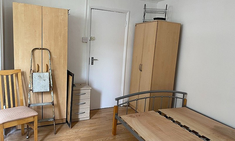 Spacious & Bright St...