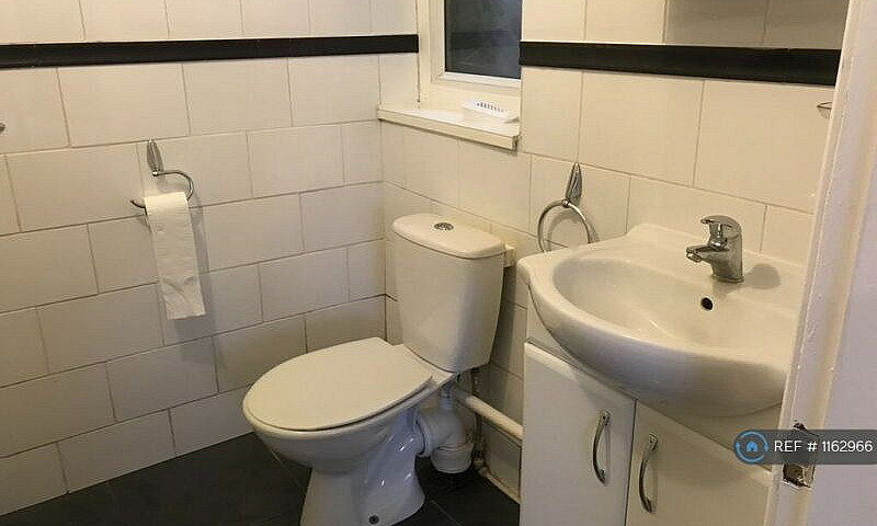 1 Bedroom House In H...