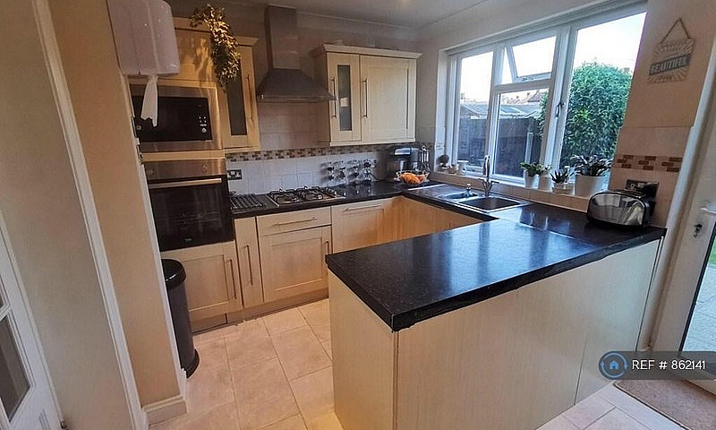 Spacious 3 Bed House...