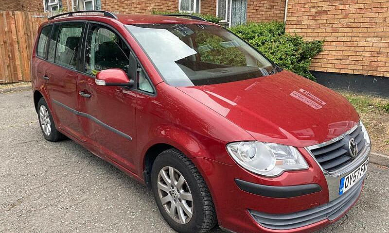 Vw Touran 1.9 Tdi Ex...