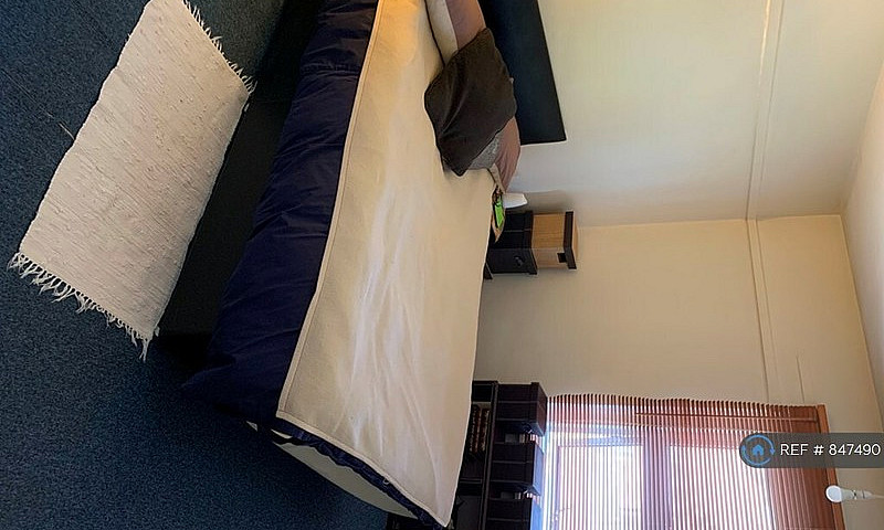 1 Bedroom Flat In Wi...