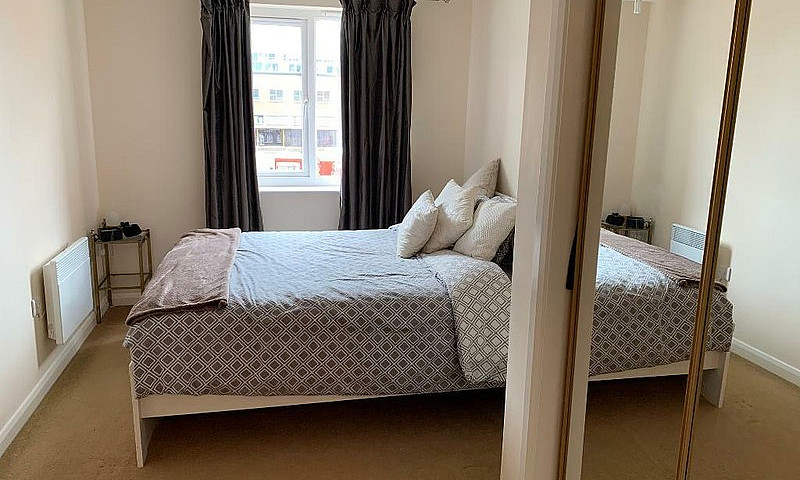 2 Bedroom Flat In 1-...