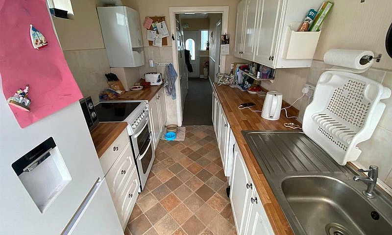 3 Bedroom House In M...