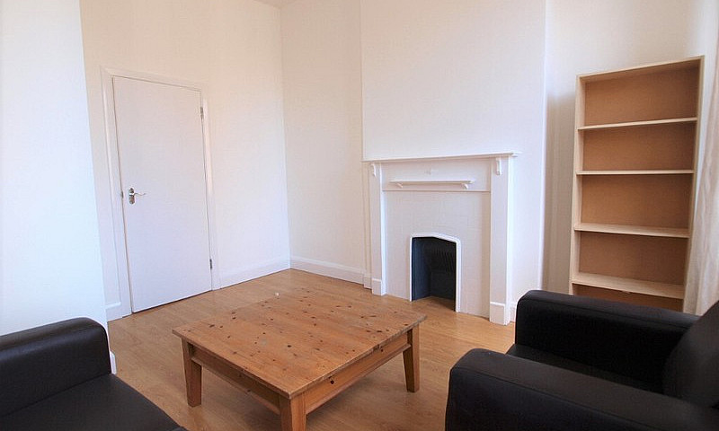 A Large 1 Bedroom Fi...