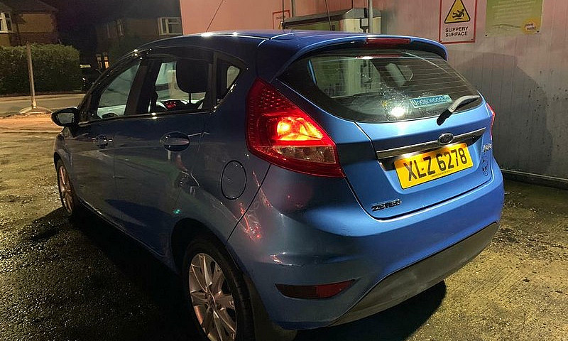 Automatic Ford Fiest...