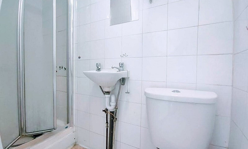 Newly Refurbished On...