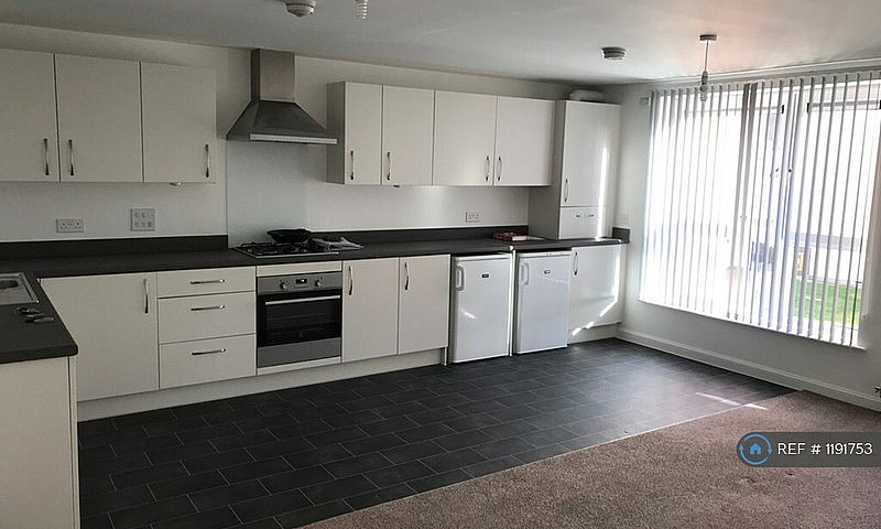 2 Bedroom Flat In Pa...