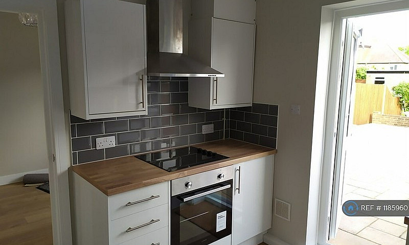 3 Bedroom House In W...