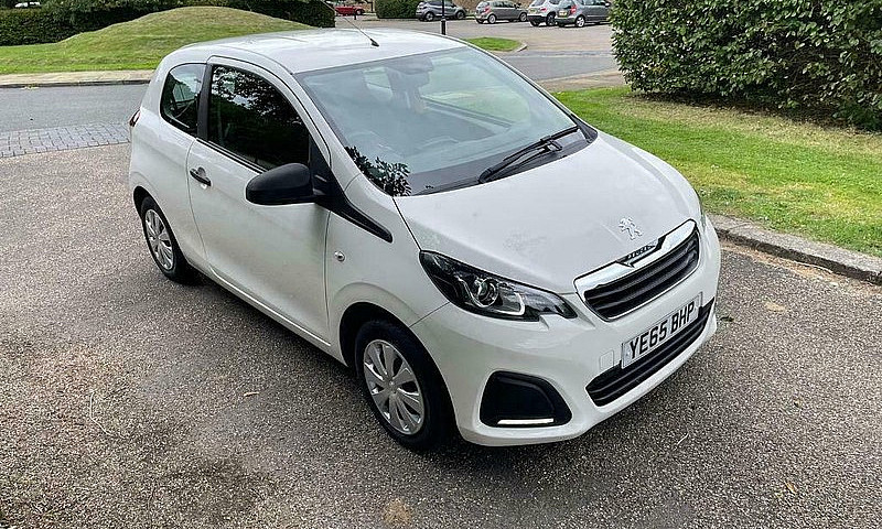 Peugeot 108 1.0 Petr...