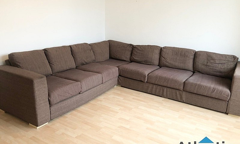 Large 2 Bedroom 1St ...