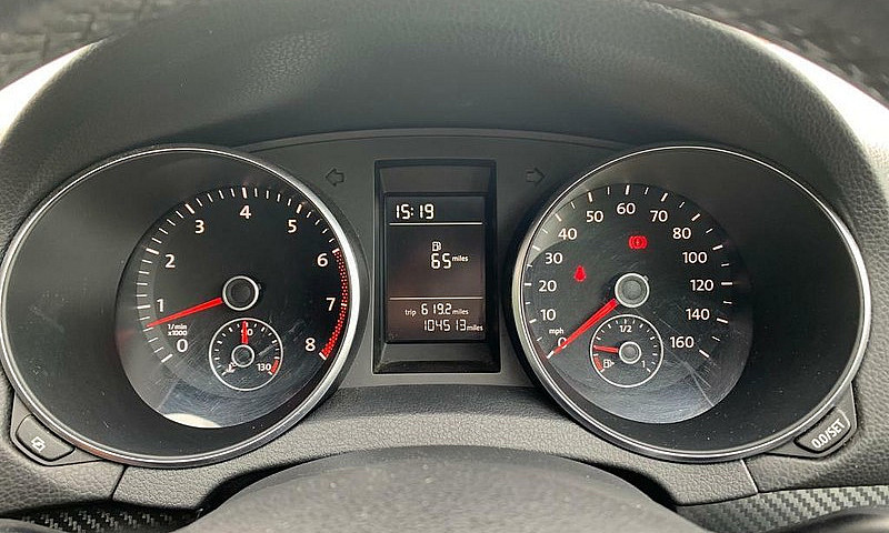 Vw Golf 1.6 Petrol -...