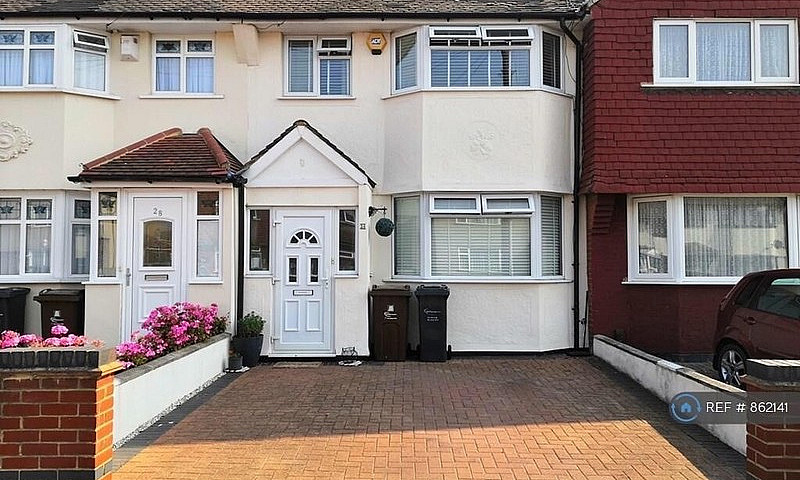 Spacious 3 Bed House...