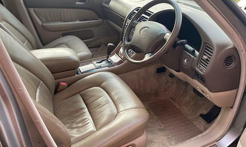 Lexus Ls 400...