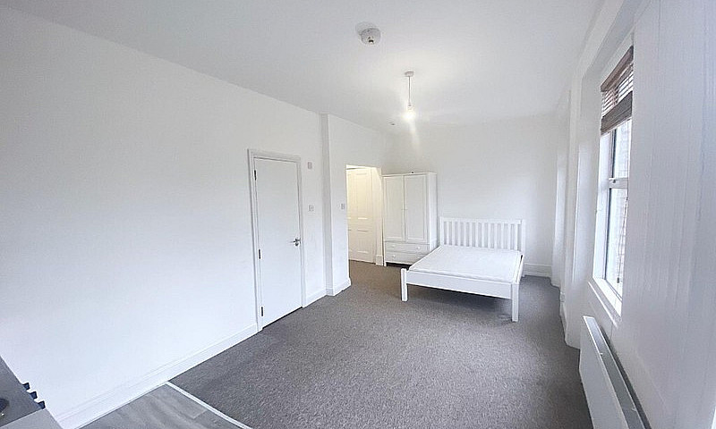 Cosy Studio Flat To ...