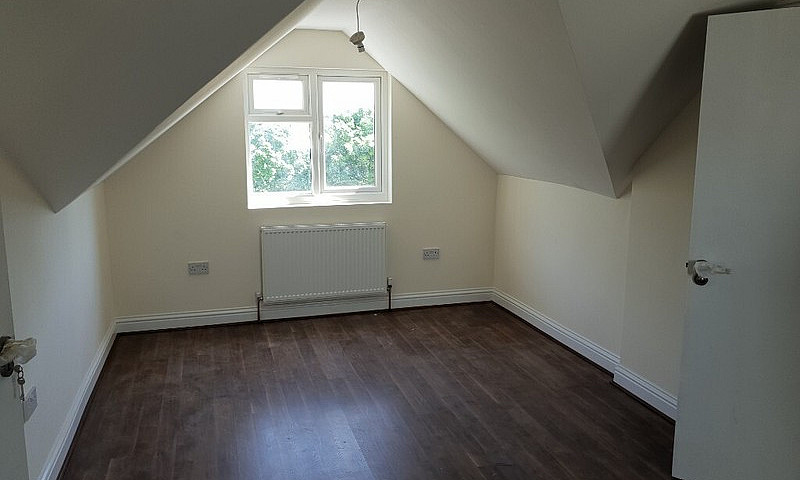 3 Bed 2 Bath Flat Fo...