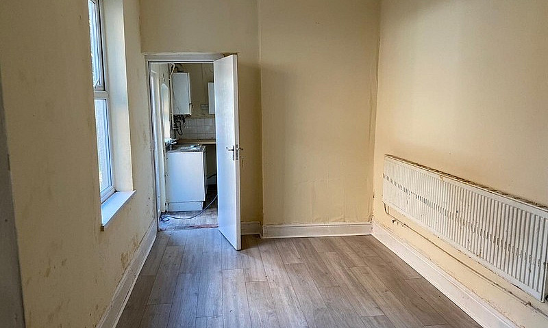3/5 Bedroom Terraced...