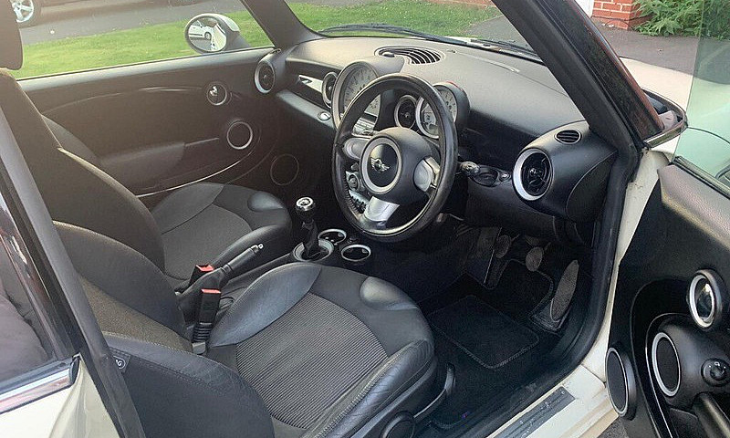 Mini Cooper 2009 Reg...