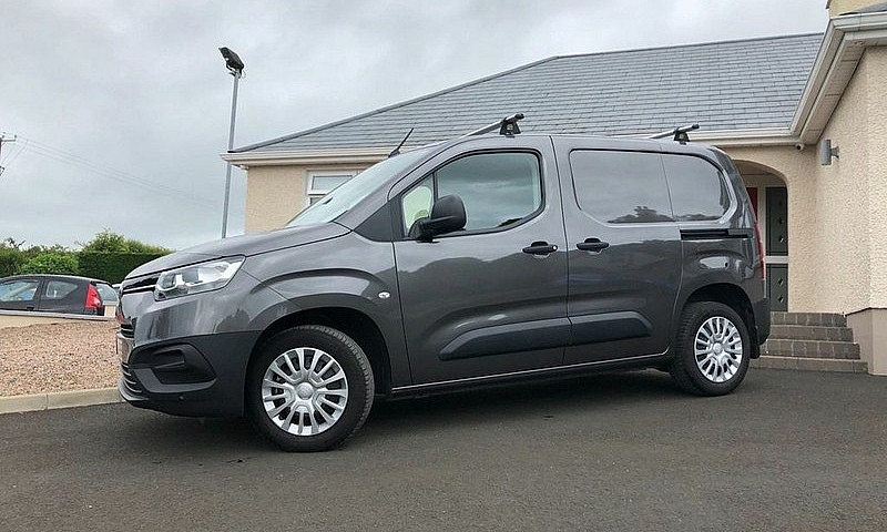 2021 Toyota Proace C...