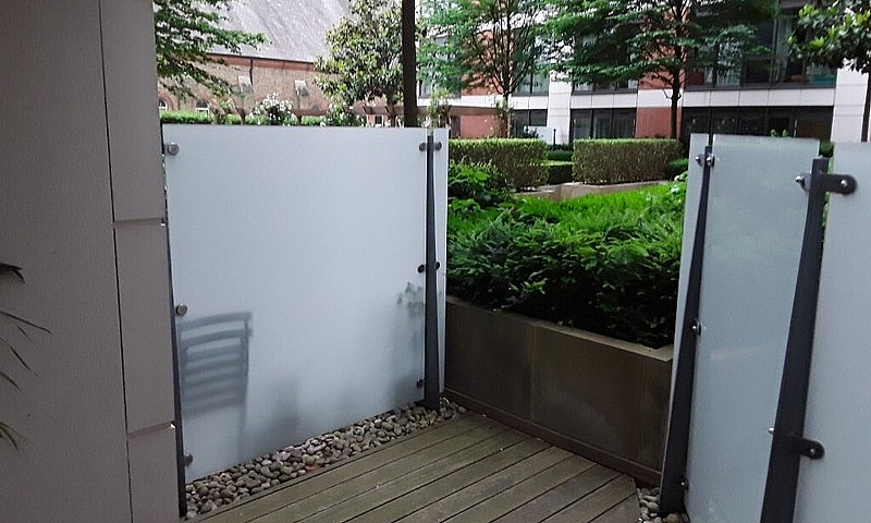 1 Bed Luxury Flat, D...