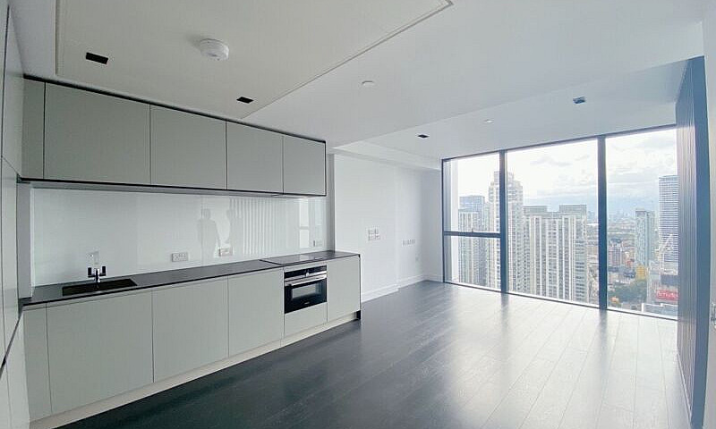 A Luxurious Studio F...