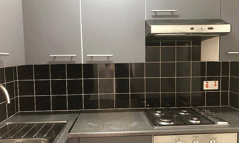 3 Bedroom Flat With ...