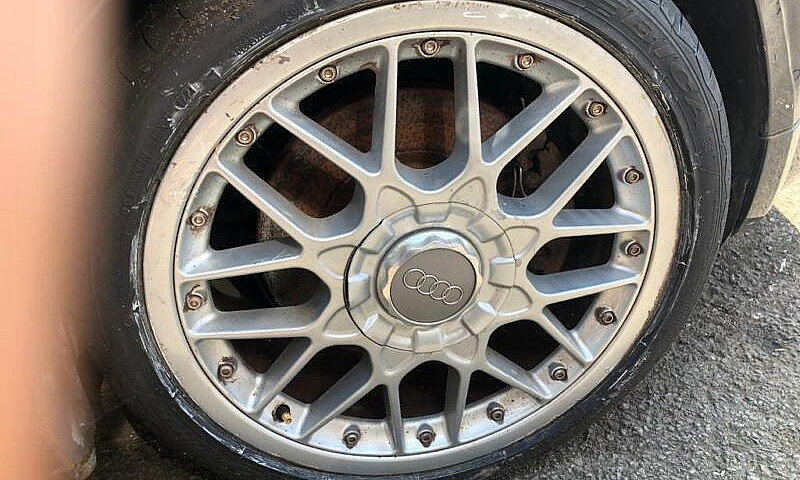 02 Plate Audi Tt 225...