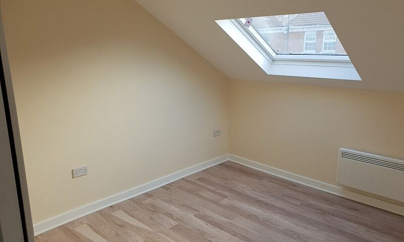 Modern 1 Bed Flat Fo...