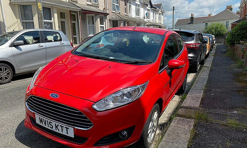 Ford Fiesta Zetec 12...