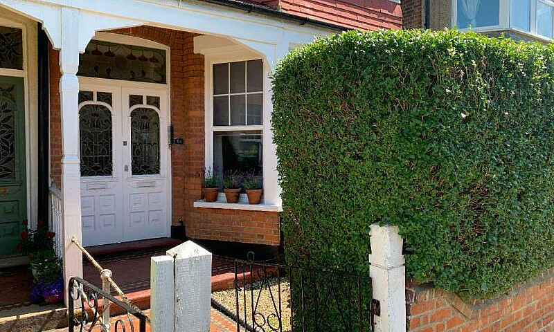 3 Bedroom Flat In 54...
